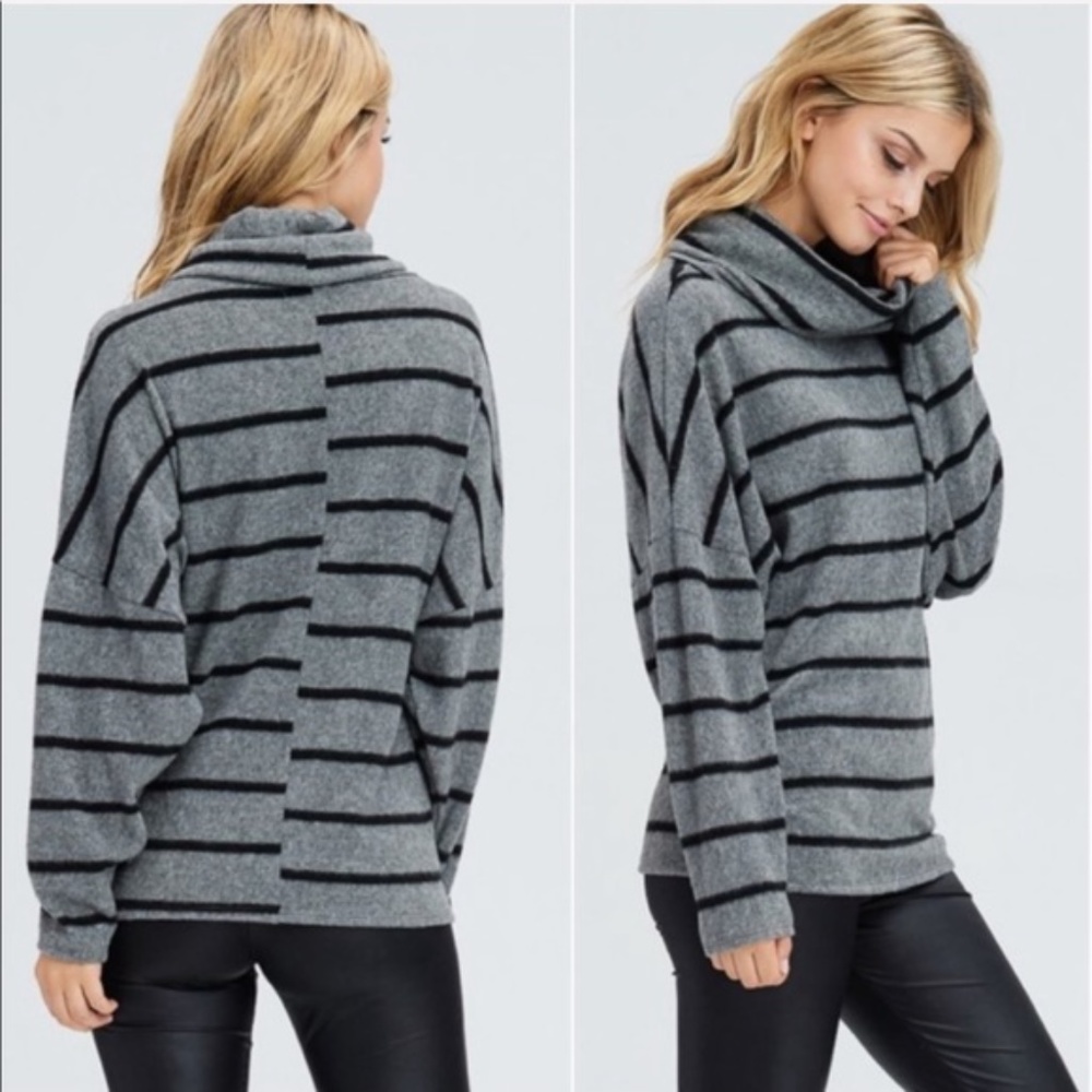 Soft black and gray striped sweater - Picture 2 of 3